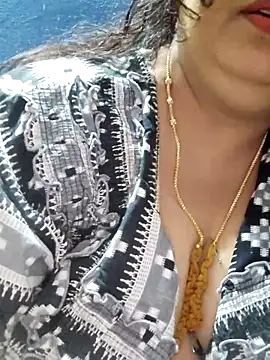 tamilthanushri online show from 12/20/25, 02:24