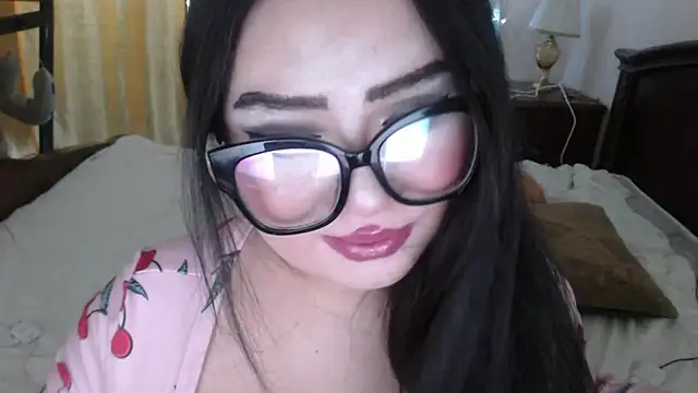 cutie sakura online show from 03/04/25, 04:17