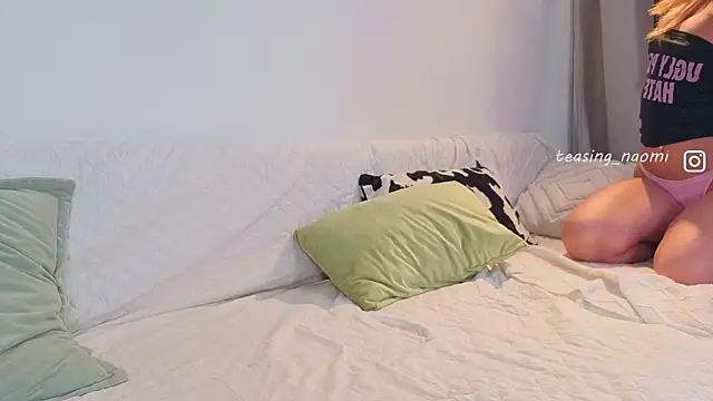 Snapshot of aesthetics__tease chatting on 07/24/26, 07:06 aesthetics tease online show from 07/24/26, 07:06