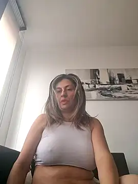 Latiinvenushot online show from 02/03/26, 04:01