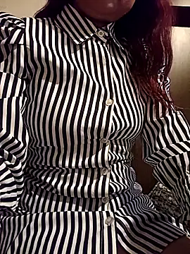 KITTEN-10 online show from 10/27/25, 02:37