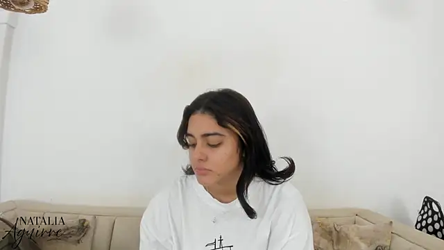 natalia aguirre1 online show from 11/28/25, 12:19