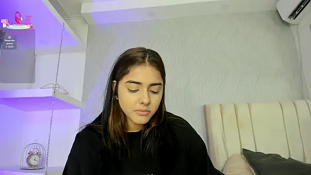 natalia aguirre1 online show from 01/15/26, 12:10