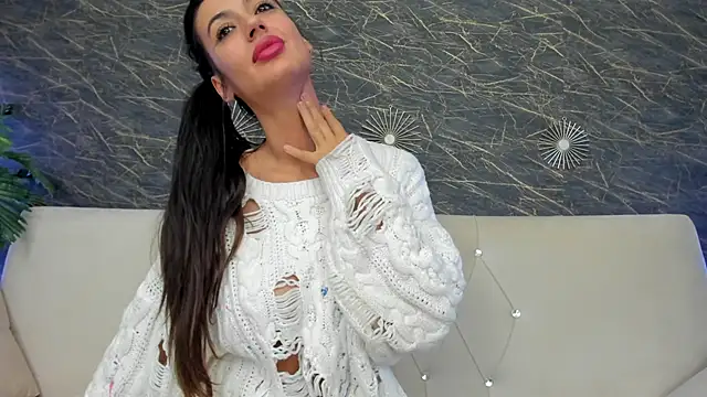 moona ray online show from 11/24/25, 08:30