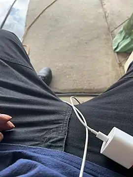 SukItSlo444 online show from 04/17/26, 08:34