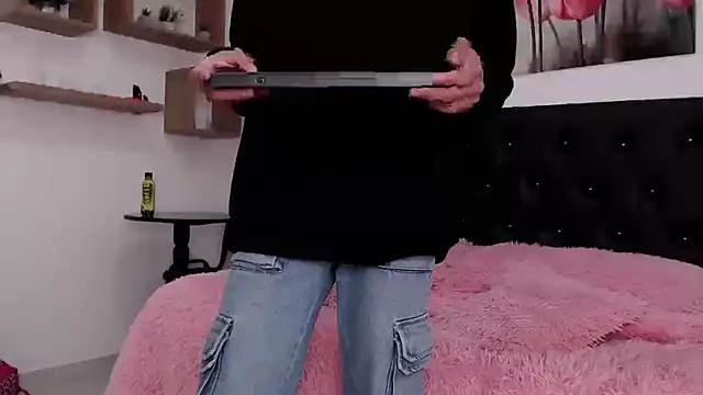 abigail f00x online show from 03/03/25, 12:27