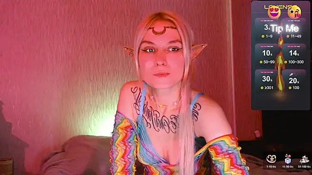 Snapshot of mischellemeow13 chatting on 11/04/25, 06:01 mischellemeow13 online show from 11/04/25, 06:01