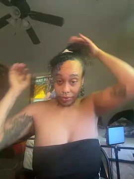 loveluna8 online show from 02/13/26, 02:24