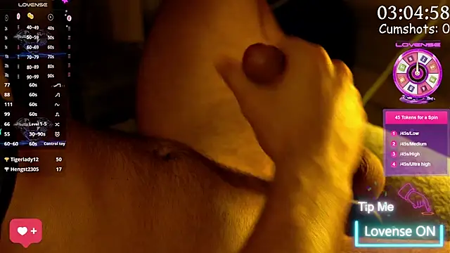 coupleofficial online show from 02/02/25, 12:40