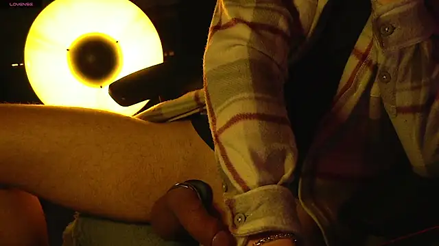 coupleofficial online show from 04/04/26, 11:02