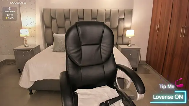 sarita evanss online show from 04/21/26, 02:51