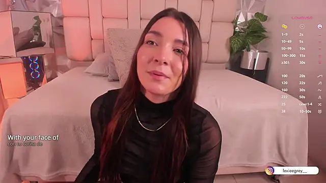 lexiee grey  online show from 01/29/25, 06:18
