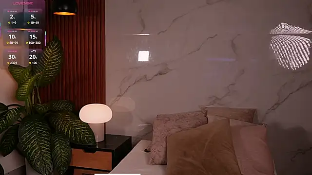 Snapshot of lexiee_grey_ chatting on 05/01/26, 12:21 lexiee grey online show from 05/01/26, 12:21