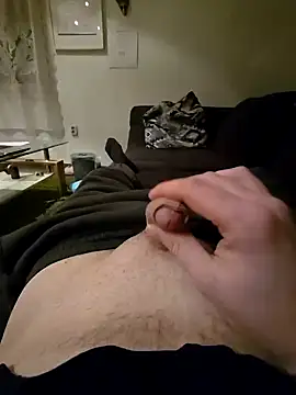 Titanhoott online show from 12/16/24, 04:05