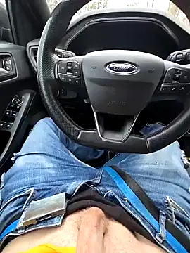 Titanhoott online show from 12/20/24, 01:33