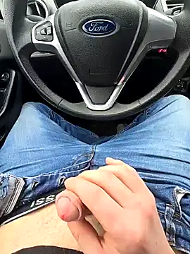 Titanhoott online show from 01/10/25, 01:20