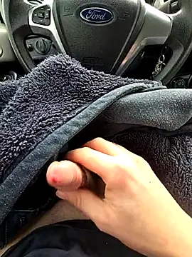 Titanhoott online show from 02/20/25, 12:36