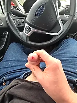 Titanhoott online show from 03/10/25, 11:10