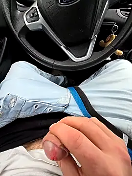 Titanhoott online show from 11/08/25, 12:05