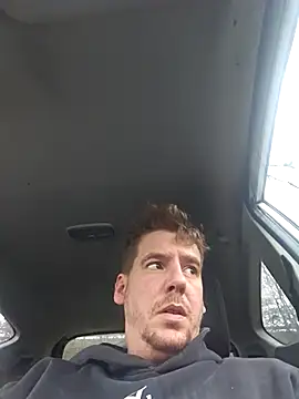 Titanhoott online show from 11/25/25, 09:09