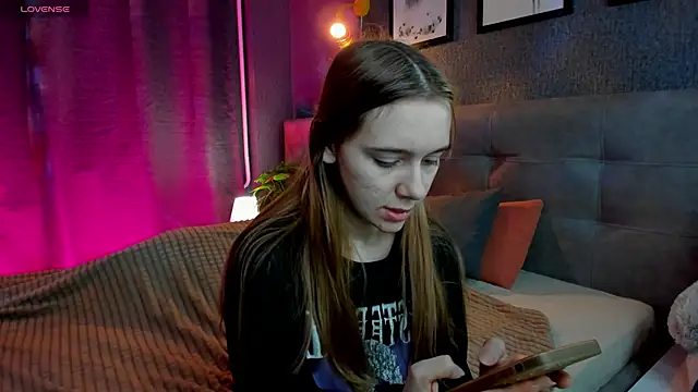 Lesi Moonie01 online show from 11/27/25, 09:00