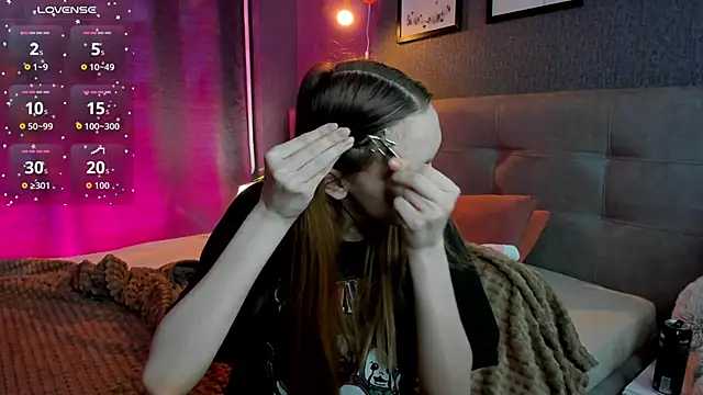 Lesi Moonie01 online show from 11/29/25, 09:23