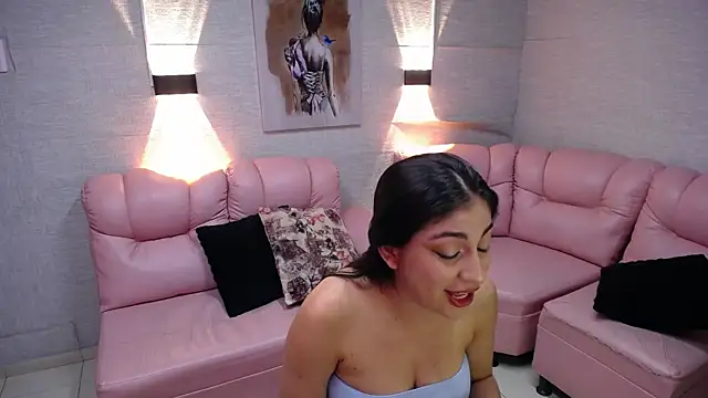 Alaya cute online show from 11/08/25, 12:00