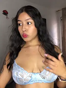 EmmaRossem online show from 04/23/26, 08:33