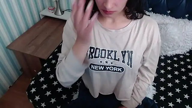 Scarlett Keaton online show from 11/15/25, 06:11