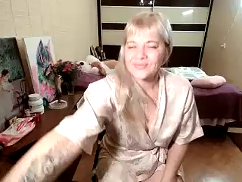 Lia Laguna77 online show from 10/05/25, 05:55