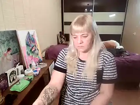 Lia Laguna77 online show from 11/19/25, 07:25