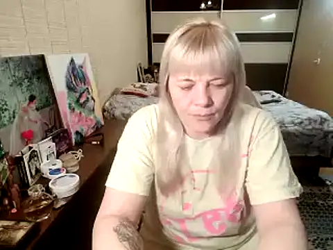 Lia Laguna77 online show from 05/10/26, 10:31
