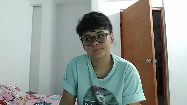 SHARLOTTE MORGAN online show from 01/03/25, 08:54