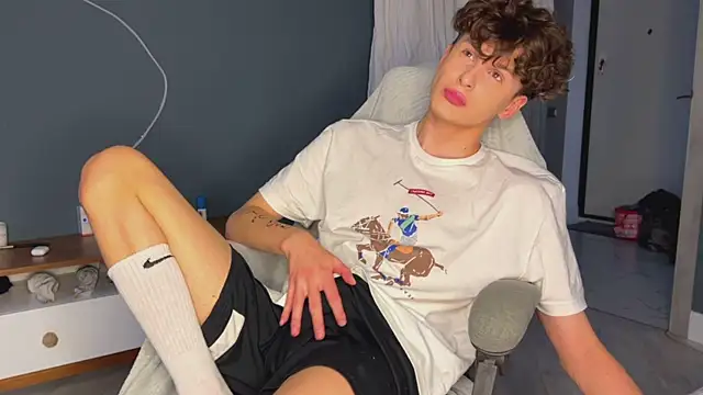 alyx garden online show from 12/26/24, 12:59