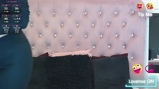 KikiSweet08 online show from 09/23/25, 04:15