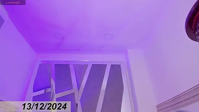 Snapshot of Brianna_Hots chatting on 12/14/24, 05:07 Brianna Hots online show from 12/14/24, 05:07