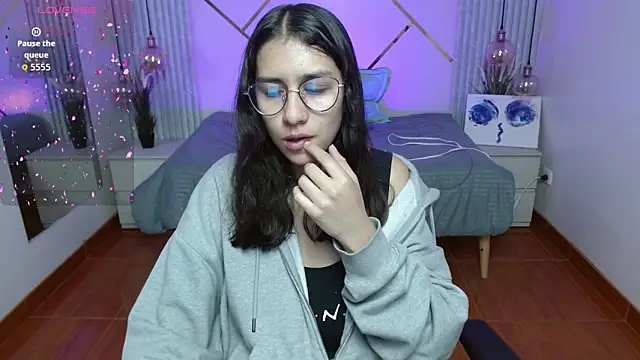 Lita Rogers online show from 04/09/26, 02:22