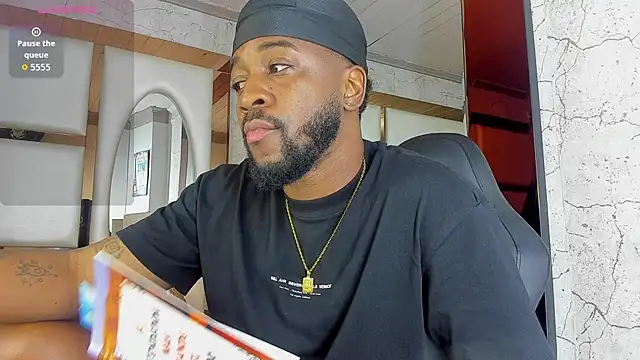 Drake Nassir4 online show from 11/19/25, 02:28