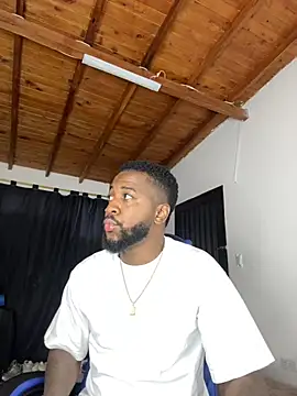 Snapshot of Drake_Nassir4 chatting on 05/21/26, 04:41 Drake Nassir4 online show from 05/21/26, 04:41