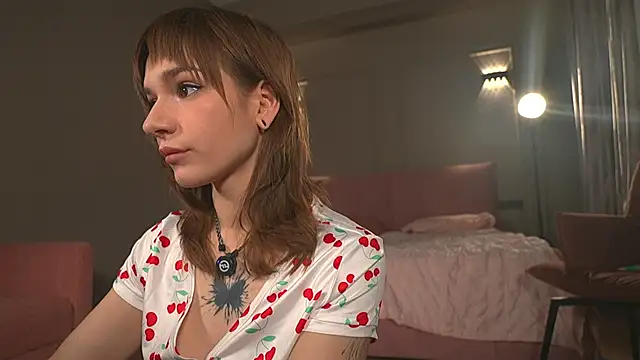 EnchantedIvy online show from 04/28/26, 06:57