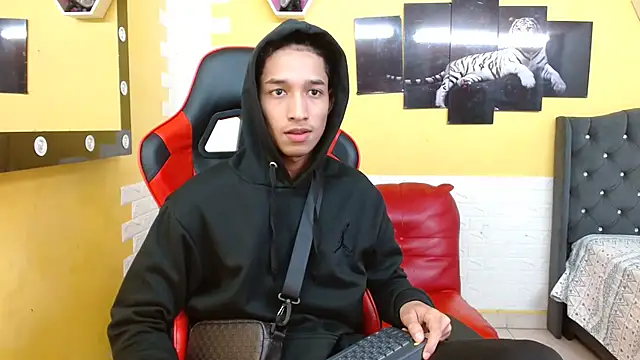 jose sexycumm online show from 10/09/25, 07:23