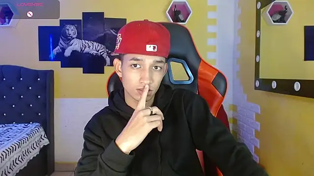 jose sexycumm online show from 11/02/25, 08:33