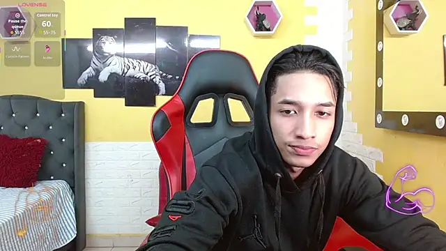 jose sexycumm online show from 12/19/25, 07:32