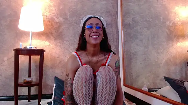 Snapshot of GabyPetit chatting on 01/22/25, 11:10 GabyPetit online show from 01/22/25, 11:10