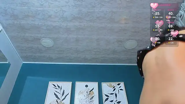 Snapshot of GabyPetit chatting on 09/08/25, 08:19 GabyPetit online show from 09/08/25, 08:19