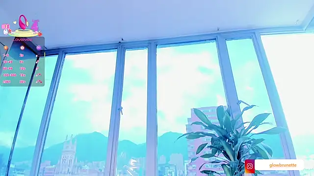 Snapshot of Megan_Lim chatting on 02/17/25, 01:53 Megan Lim online show from 02/17/25, 01:53