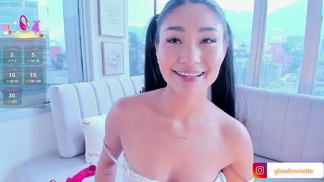 Snapshot of Megan_Lim chatting on 03/01/25, 01:29 Megan Lim online show from 03/01/25, 01:29