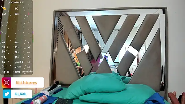 LILITH TORRES1 online show from 11/26/25, 09:05