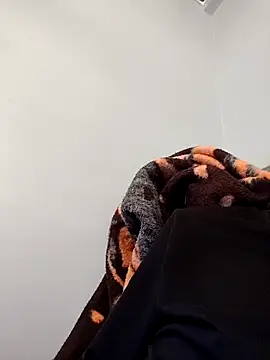 Snapshot of Niyakskhon06bejaia chatting on 02/13/26, 10:44 Niyakskhon06bejaia online show from 02/13/26, 10:44