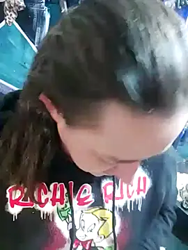 Boo-boo kittyfux online show from 10/27/25, 02:59